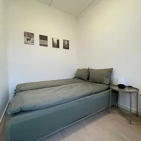 Quiet Apartment, Trendy Gruenerlokka Apartment *