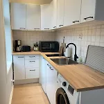 Quiet Apartment, Trendy Gruenerlokka
