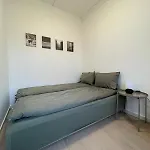 Quiet Apartment, Trendy Gruenerlokka Apartman *