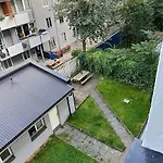 Quiet Apartment, Trendy Gruenerlokka *