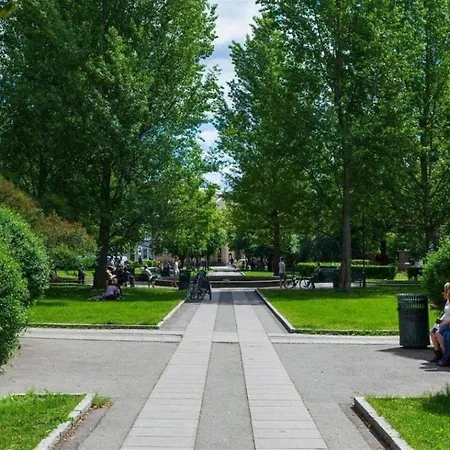 Quiet Apartment, Trendy Gruenerlokka Апартаменты *