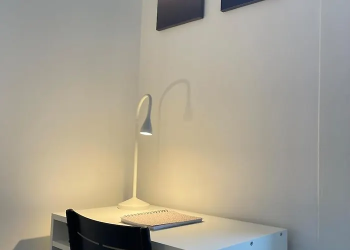Quiet Apartment, Trendy Gruenerlokka Апартаменты Осло